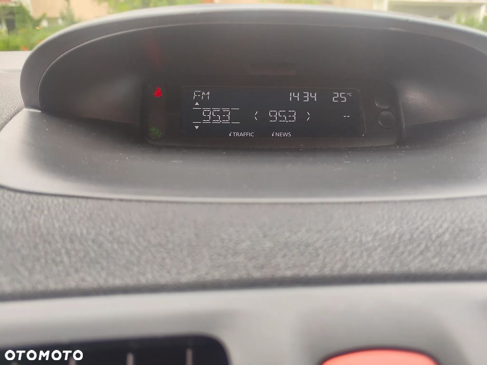 Renault Megane 1.6 16V 110 Dynamique - 19