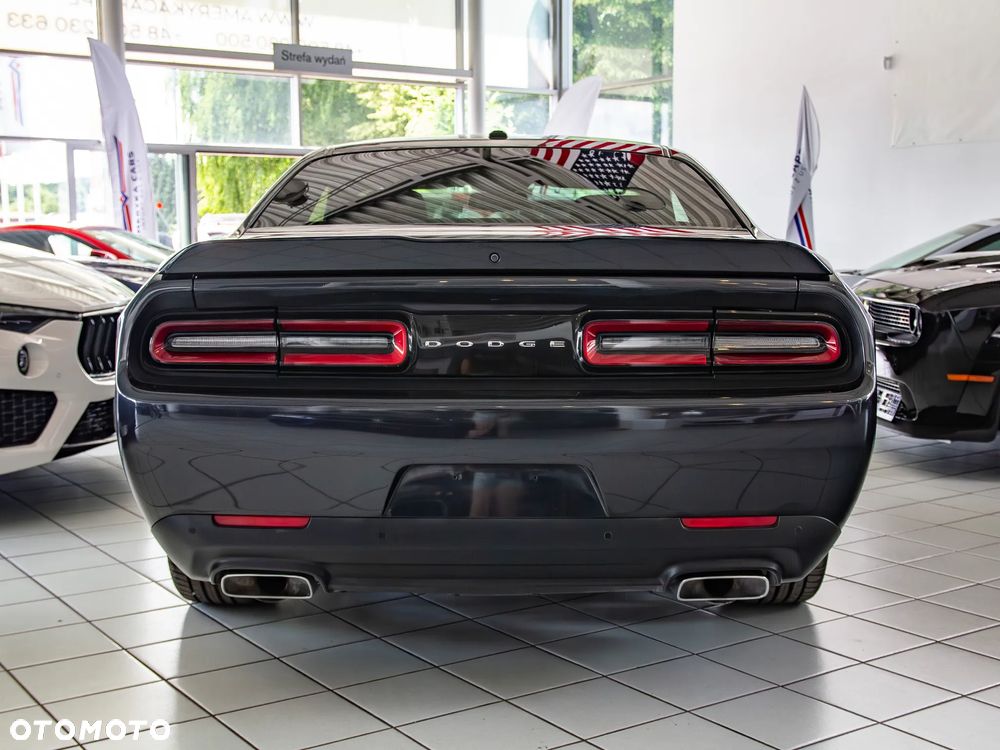Dodge Challenger 5.7 R/T - 5