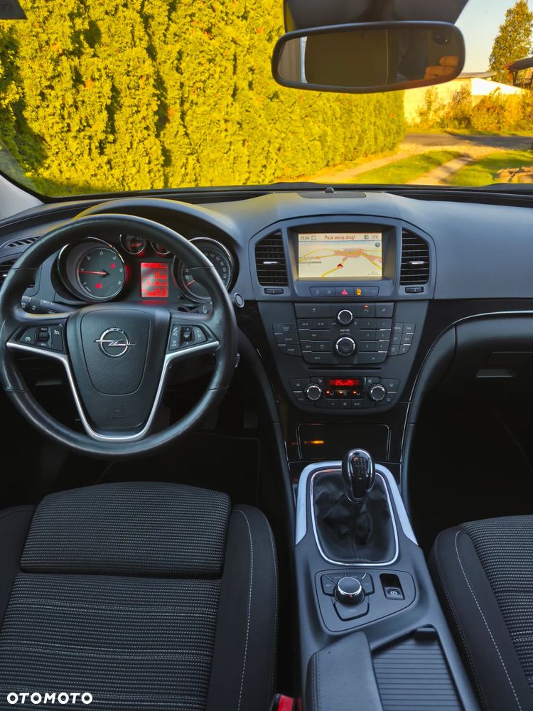Opel Insignia - 17