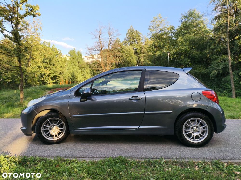Peugeot 207 - 2