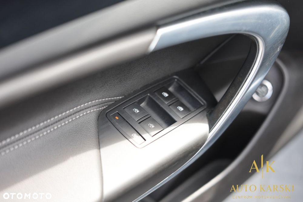 Opel Insignia - 18