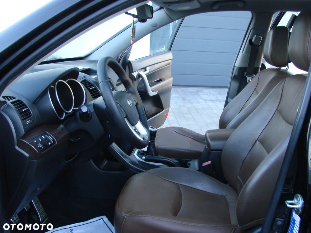 Kia Sorento - 16