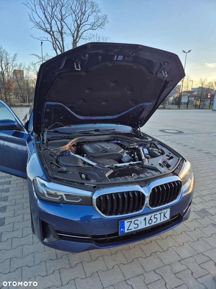 BMW Seria 5 520d Sport Line sport - 14