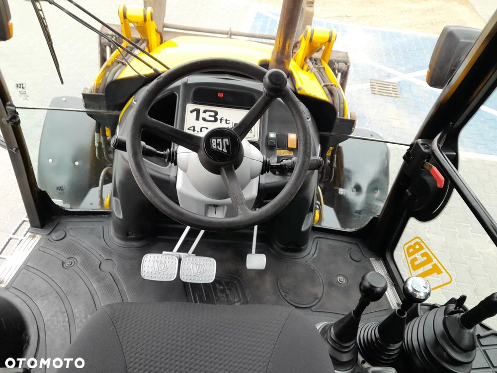 JCB 3CX 2005 - 16