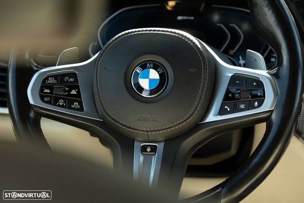 BMW X5 45 e xDrive Pack M - 24