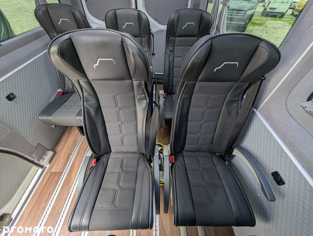 Mercedes-Benz Sprinter - 15