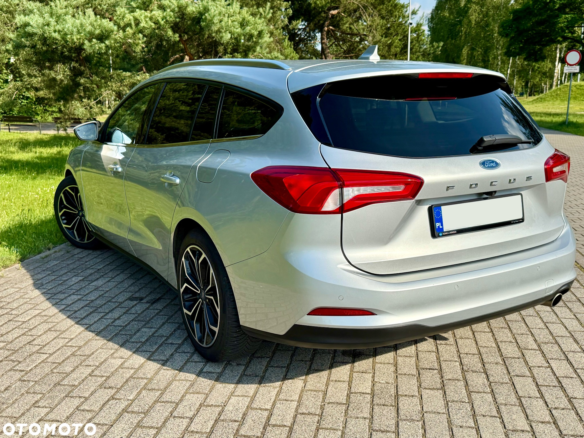 Ford Focus Turnier 1.5 EcoBlue Start-Stopp-System TITANIUM X - 4
