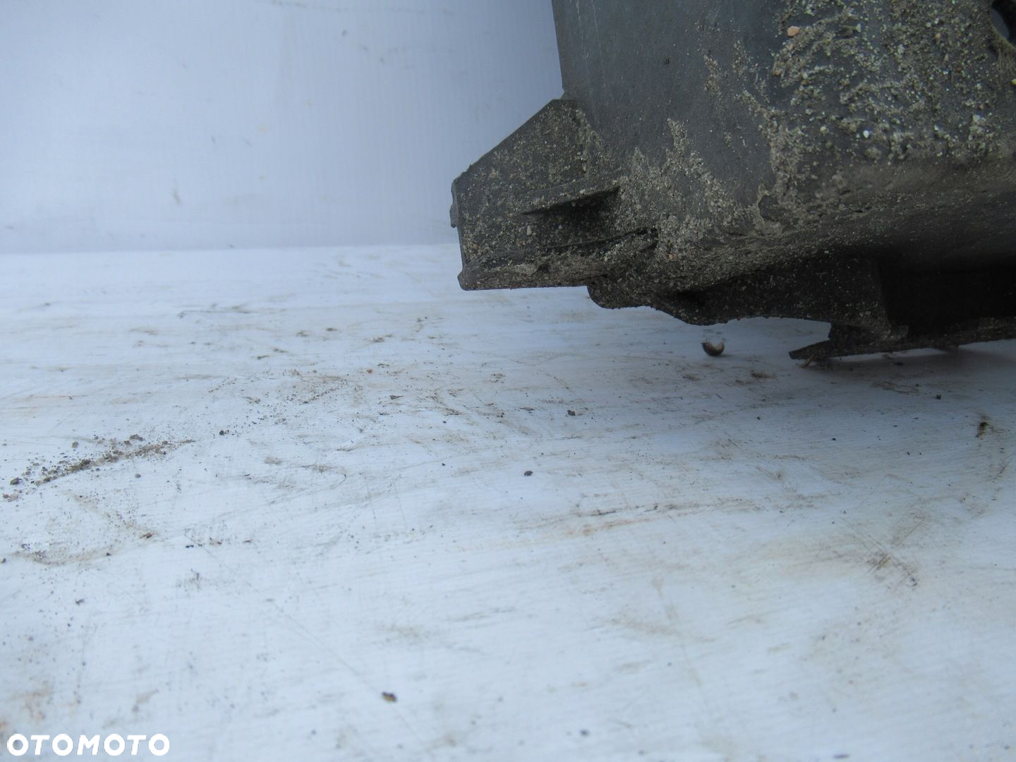 Pas Przedni Chłodnice CITROEN C4 PICASSO 1.6 16V - 2