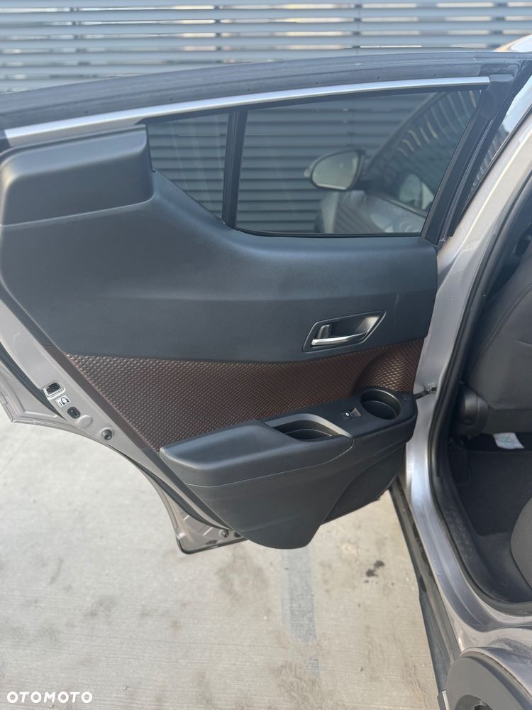 Toyota C-HR 1.2 Turbo Lounge - 19