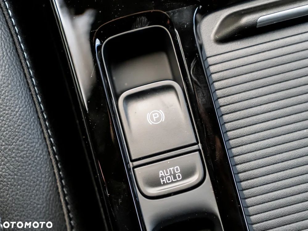 Kia XCeed 1.6 T-GDI Tribute DCT - 26