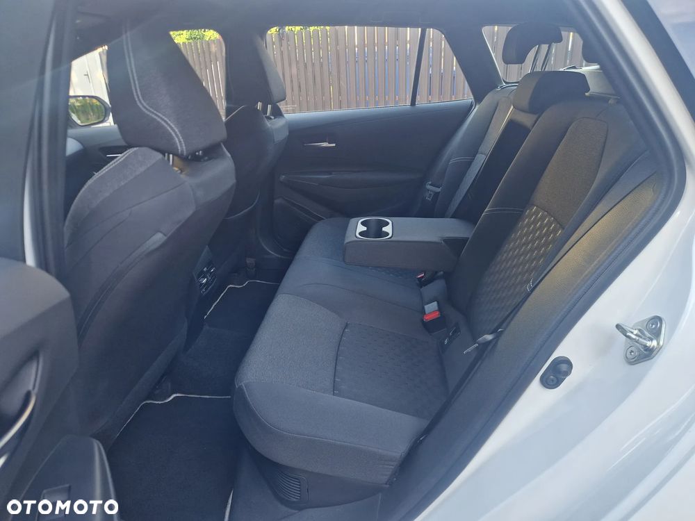 Toyota Corolla 1.8 Hybrid Comfort - 34