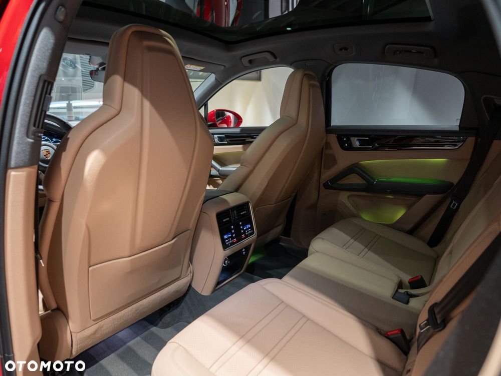 Porsche Cayenne E-Hybrid - 25