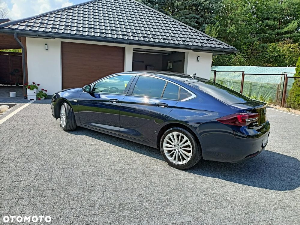 Opel Insignia - 11