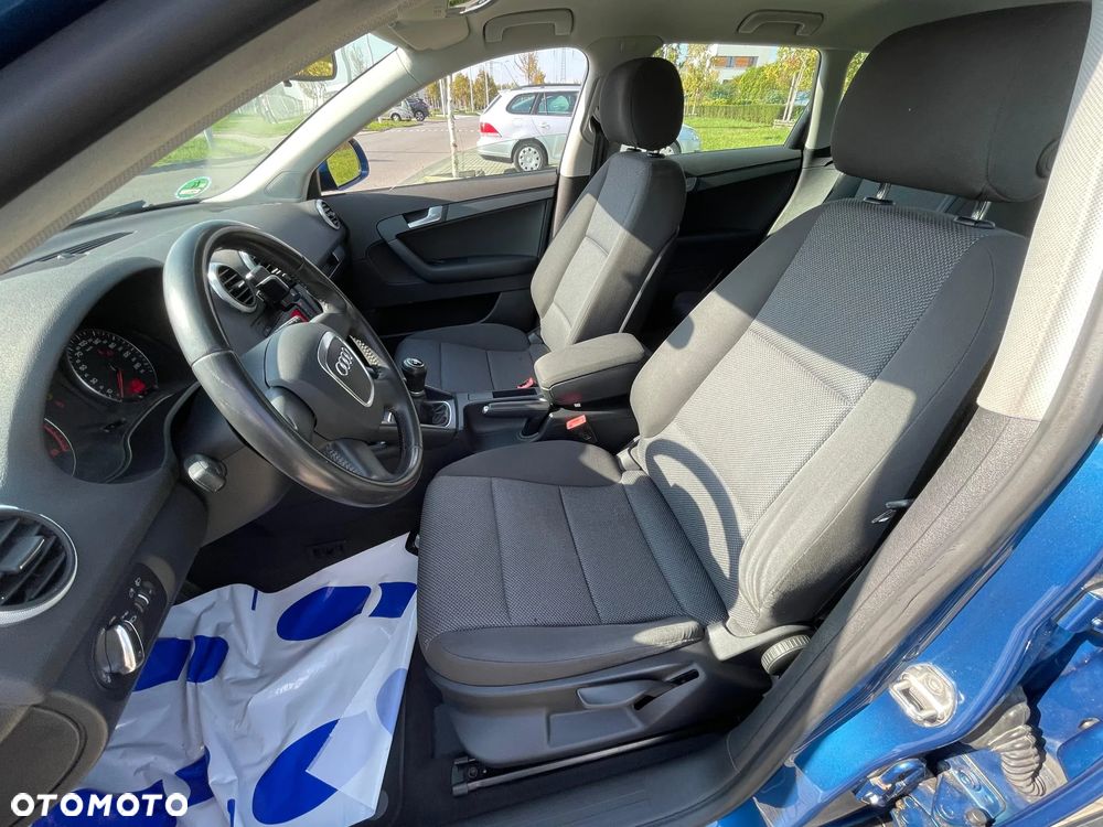 Audi A3 Sportback 1.6 Attraction - 8