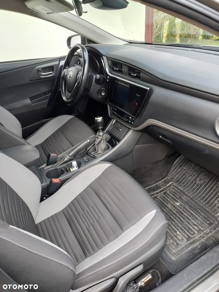 Toyota Auris 1.2 T Premium - 8