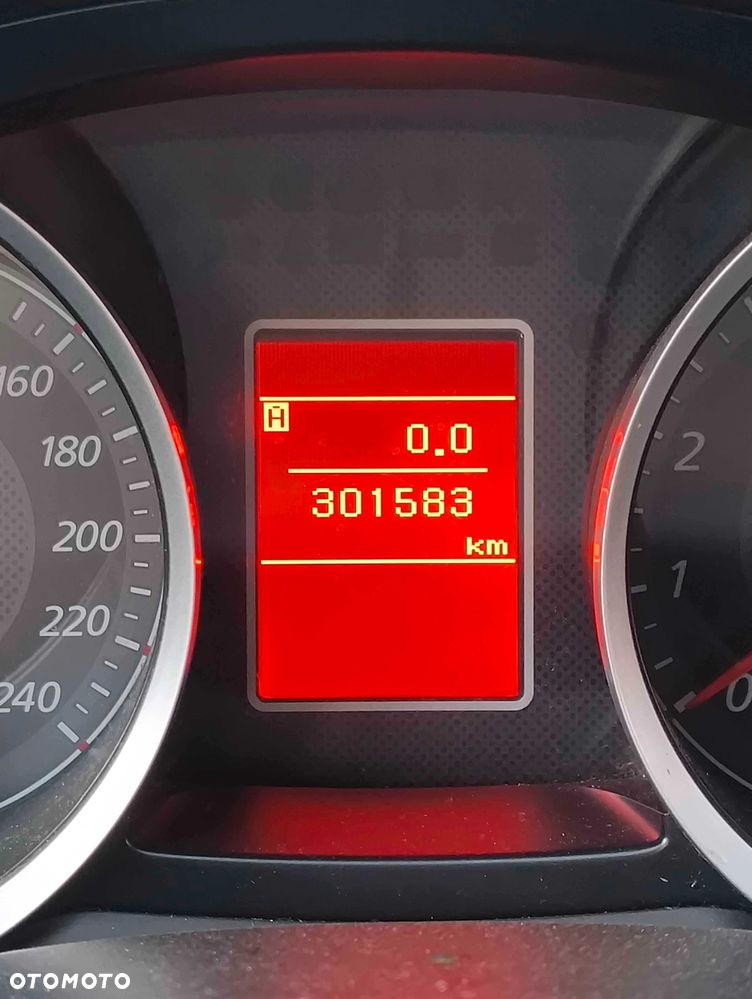 Mitsubishi Lancer - 8
