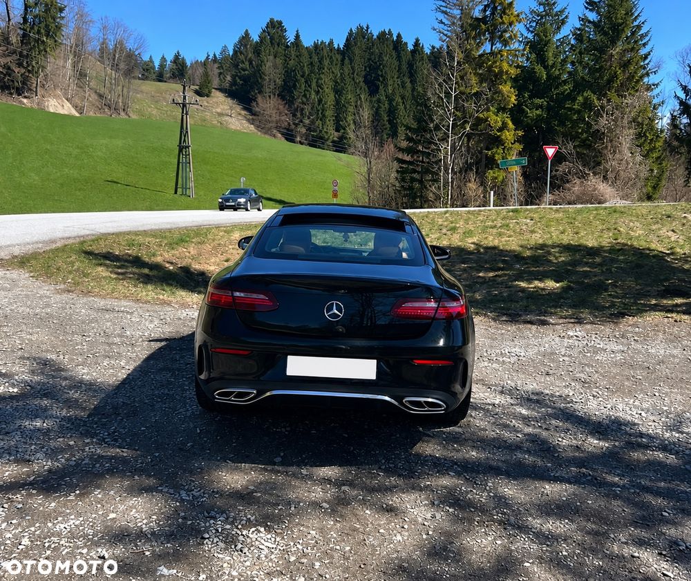 Mercedes-Benz Klasa E 220 d 4-Matic 9G-TRONIC - 4
