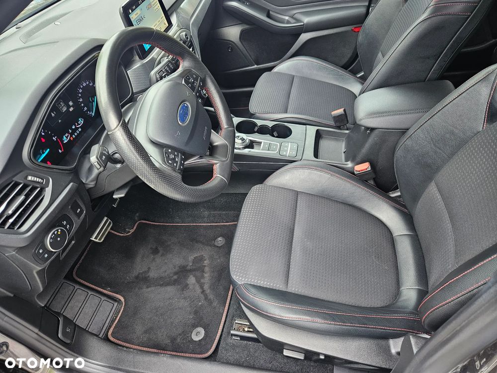 Ford Focus Turnier 1.5 EcoBlue Start-Stopp-System ST-LINE - 29