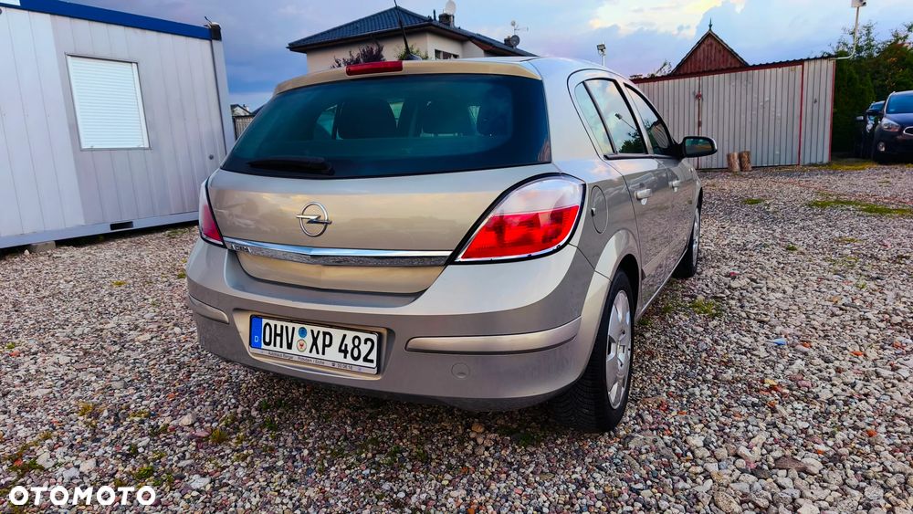 Opel Astra - 8
