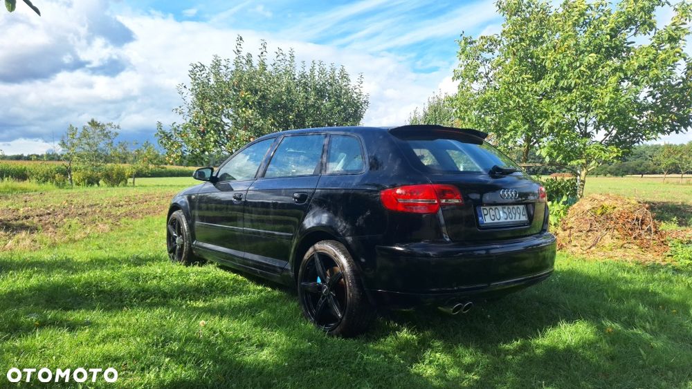 Audi A3 Sportback - 2