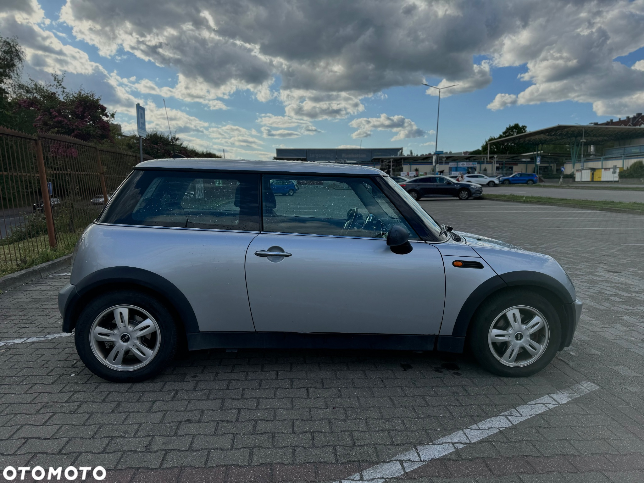 MINI ONE Standard - 8