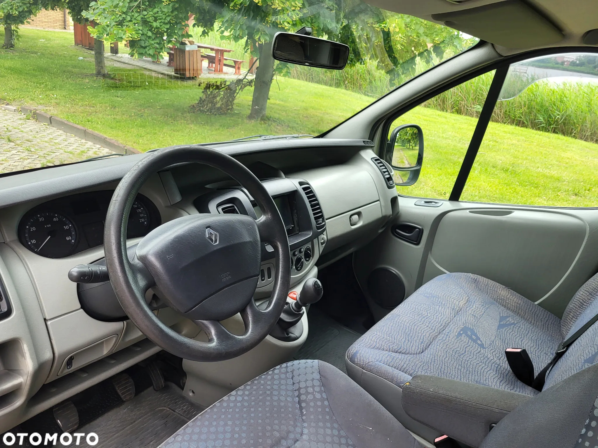 Renault Trafic - 14