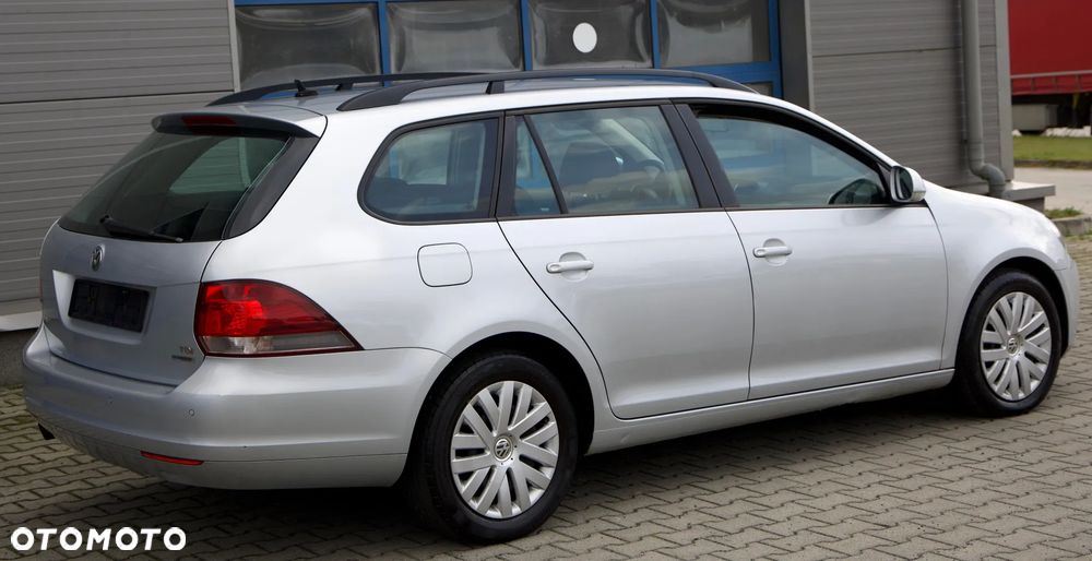 Volkswagen Golf 1.6 TDI BlueMotion Technology Comfortline - 13