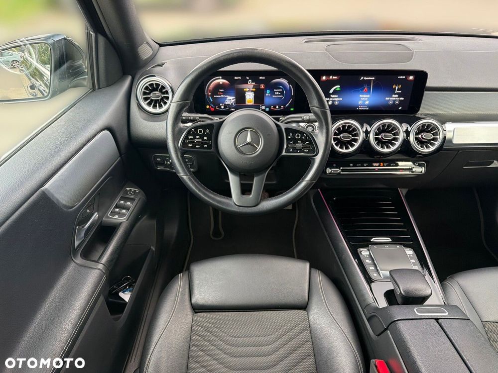 Mercedes-Benz GLB - 18