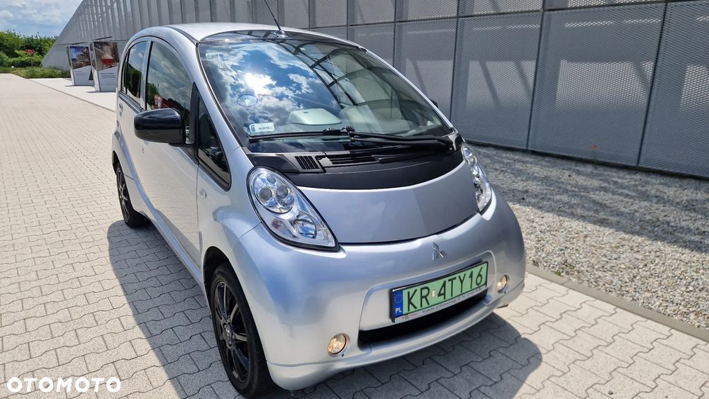 Mitsubishi i-MiEV - 10