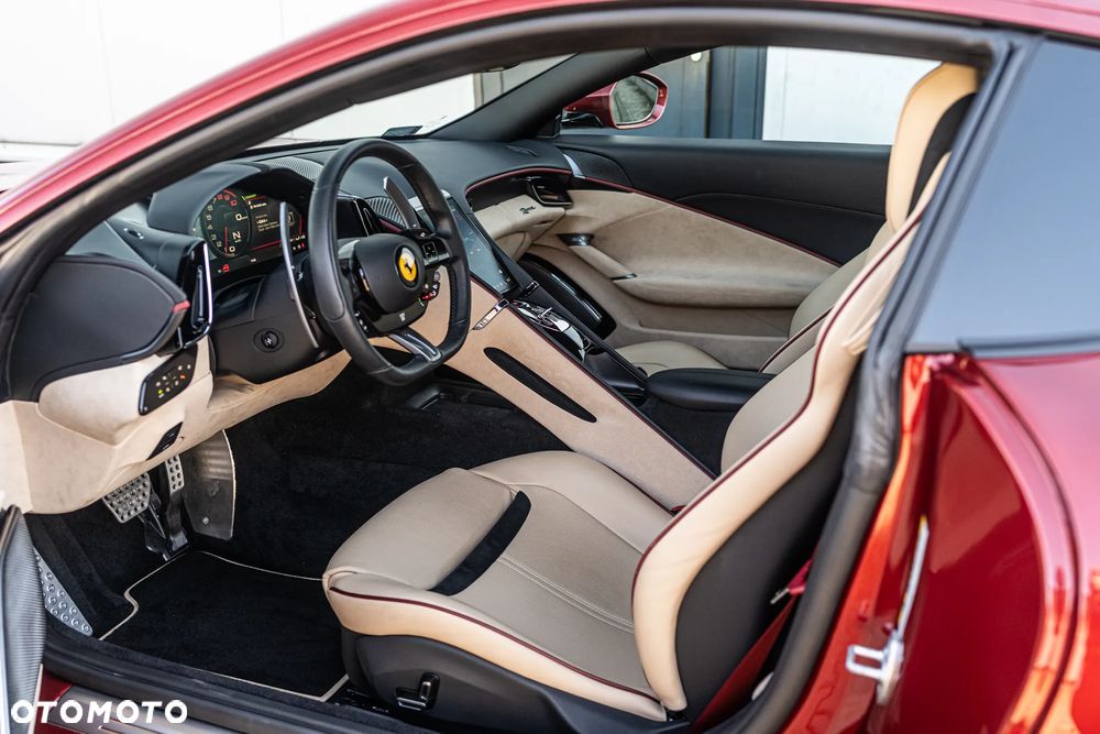 Ferrari Roma - 21