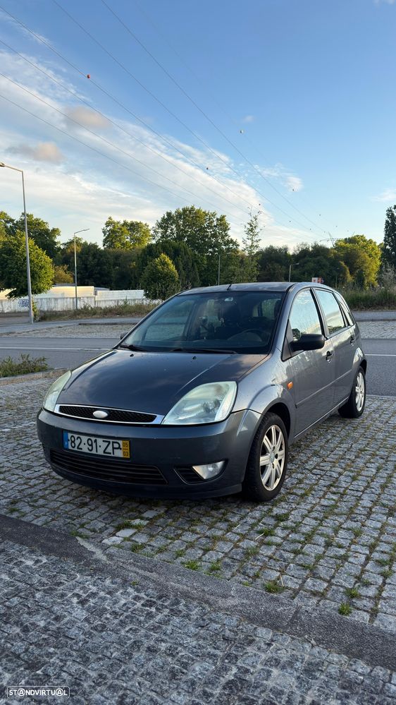 Ford Fiesta 1.25 Ghia - 3