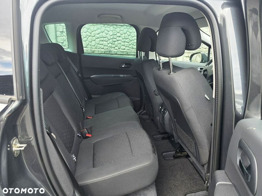 Peugeot 3008 - 22