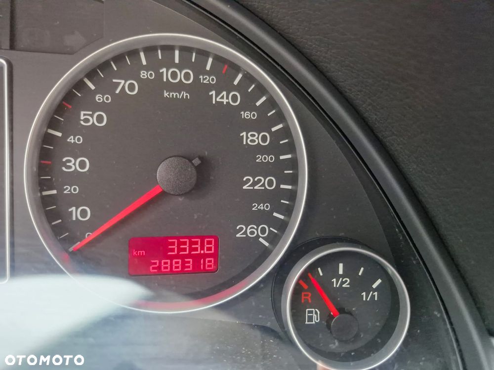 Audi A4 Avant 1.6 - 35
