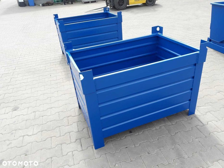 Stalowy pojemnik z możliwością piętrowania PMPP 700 l - 2