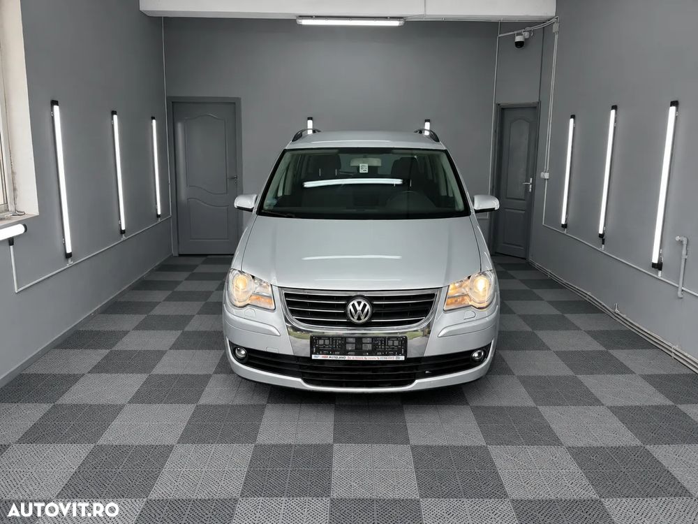 Volkswagen Touran 1.9 TDI Conceptline - 2