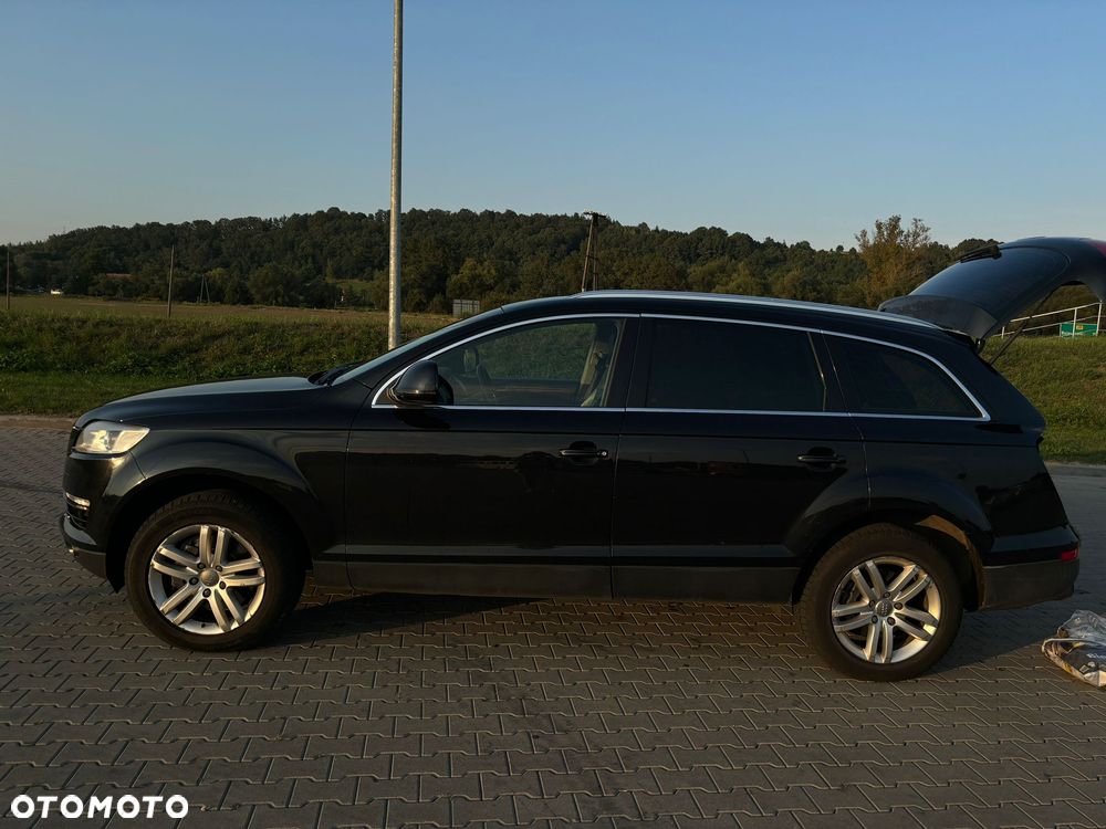 Audi Q7 - 12