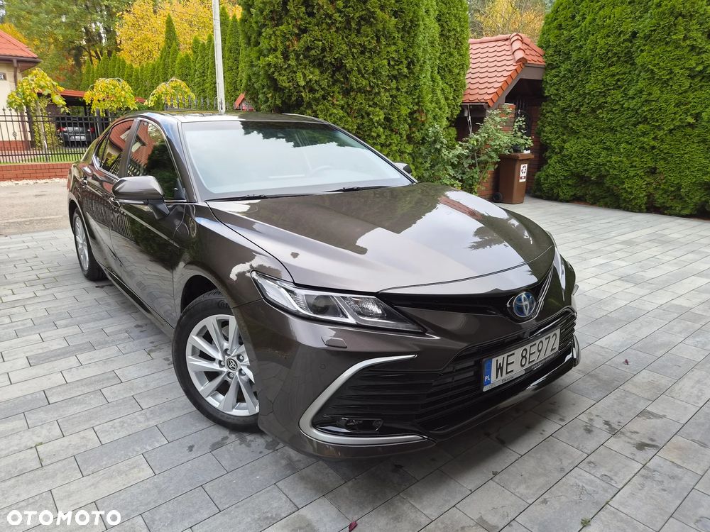 Toyota Camry - 18