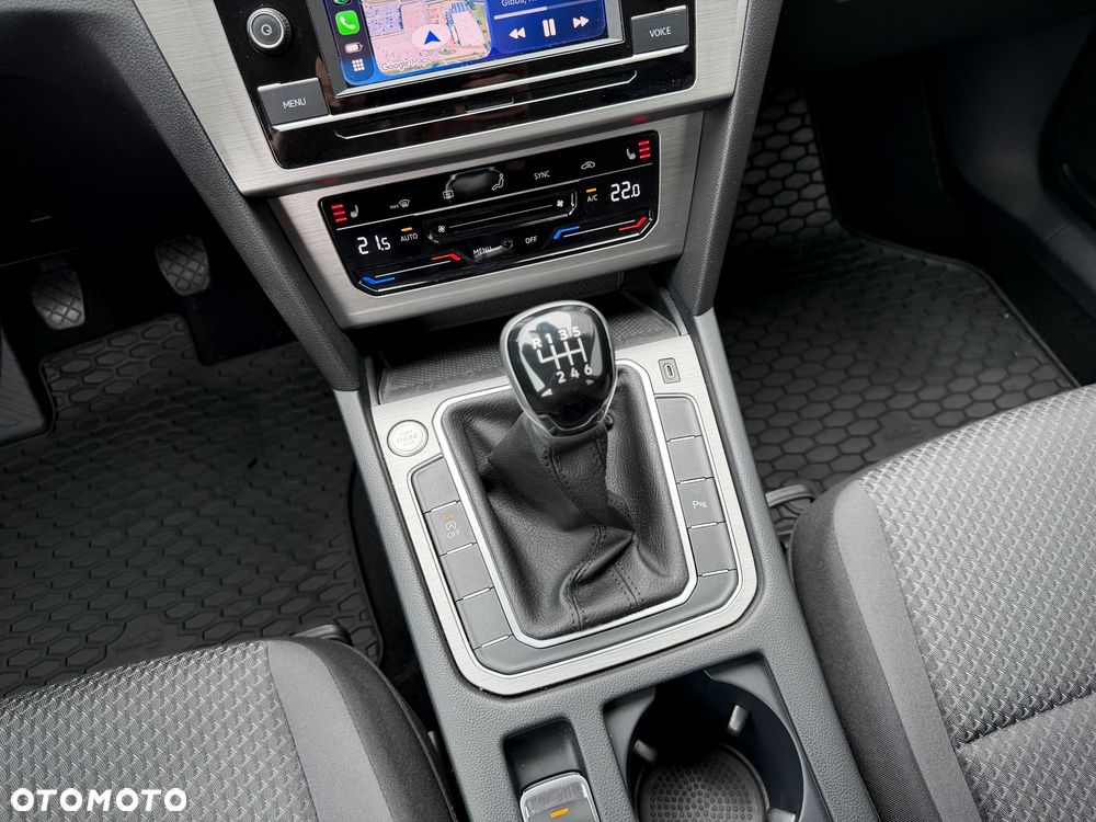 Volkswagen Passat 1.5 TSI EVO Business - 33