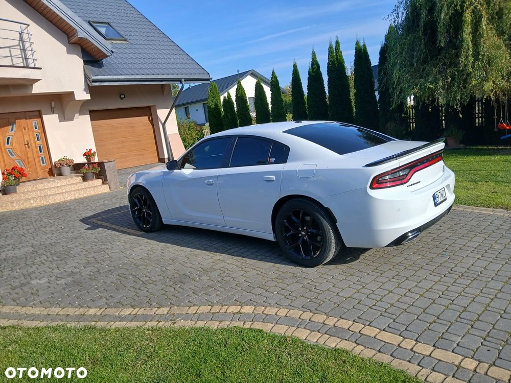 Dodge Charger - 5