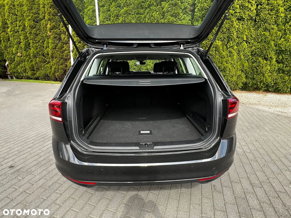 Volkswagen Passat 2.0 TDI SCR Comfortline DSG - 17