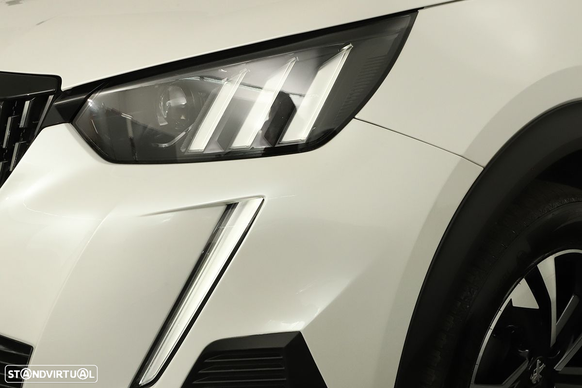 Peugeot 2008 1.2 PureTech GT EAT8 - 6