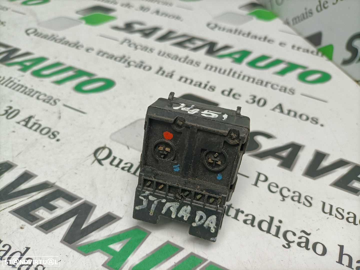 Botão / Botões / Comutador Vidro Esq Fiat Strada Pick-Up (178_) - 3