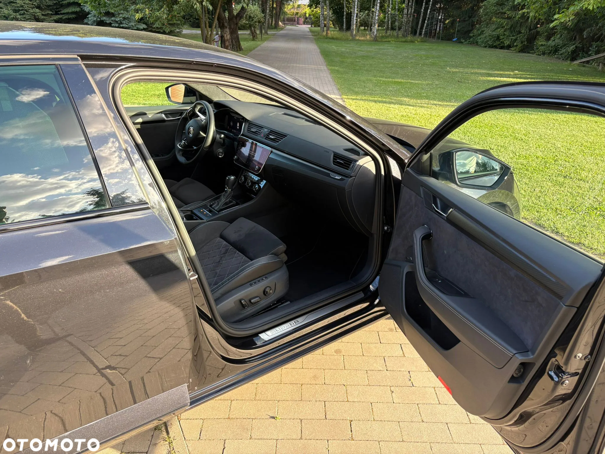 Skoda Superb 2.0 TDI SCR Sportline DSG - 16