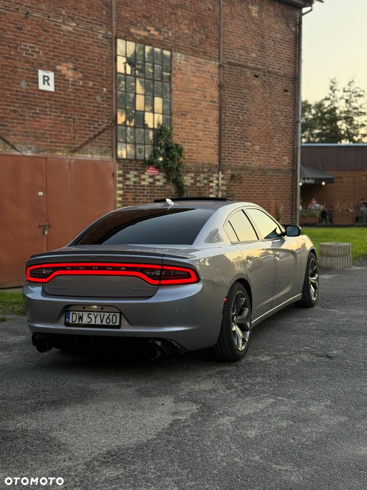 Dodge Charger ver-3-6-gt - 6