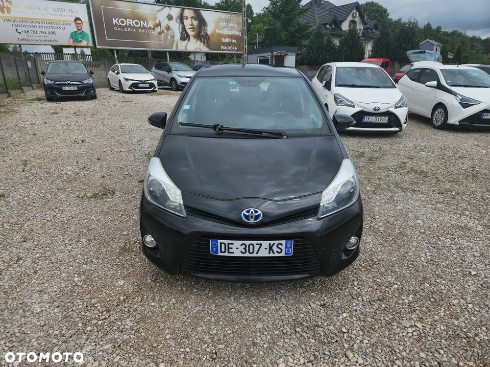 Toyota Yaris Hybrid 100 Sol - 6