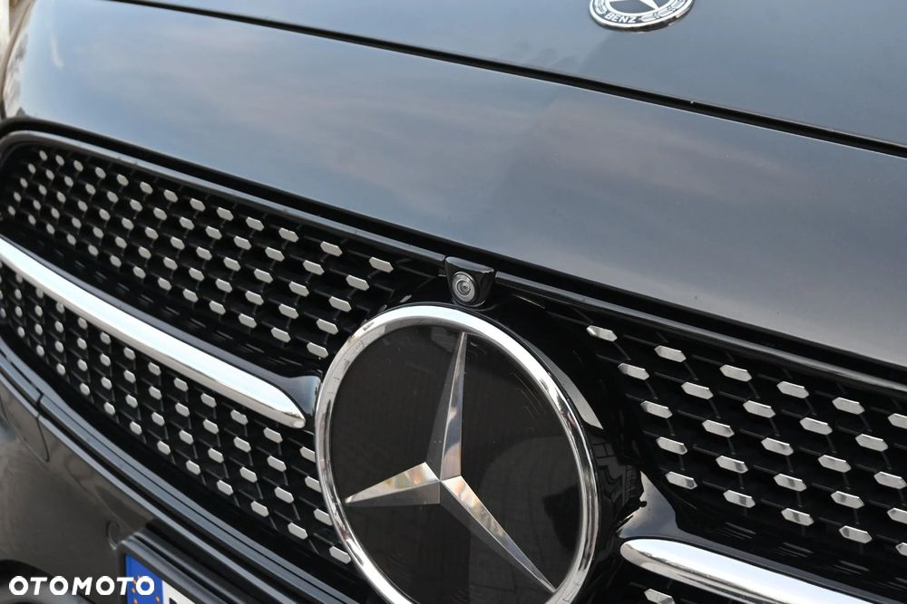 Mercedes-Benz Klasa E 220 d 9G-TRONIC AMG Line - 18