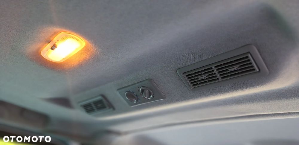 Opel Vivaro - 8
