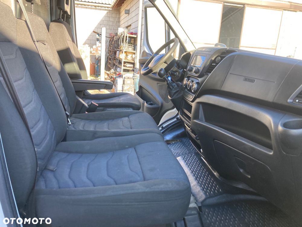 Iveco 35S16 - 14