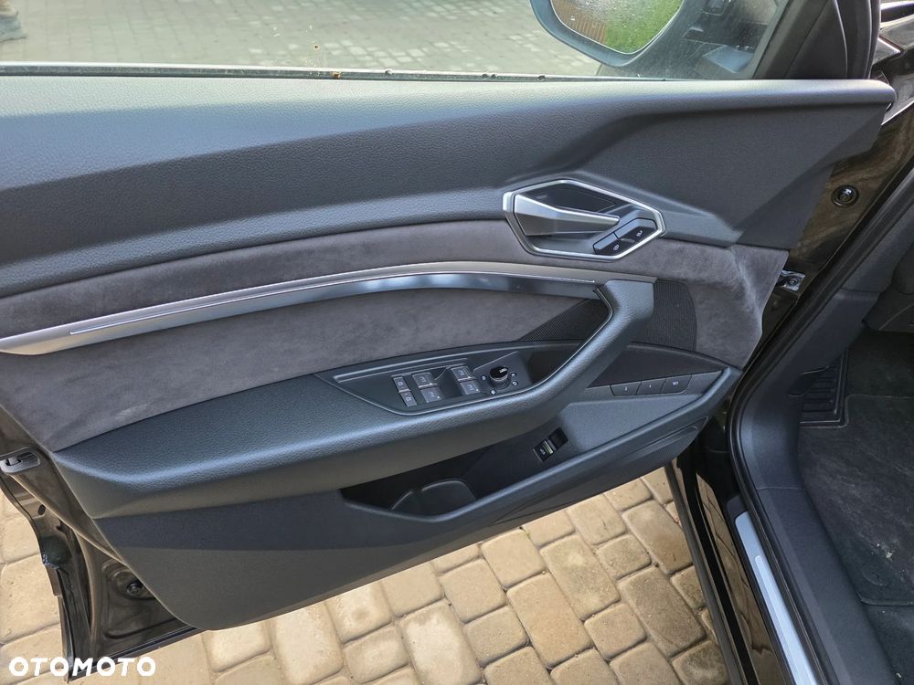 Audi e-tron 55 Quattro - 24