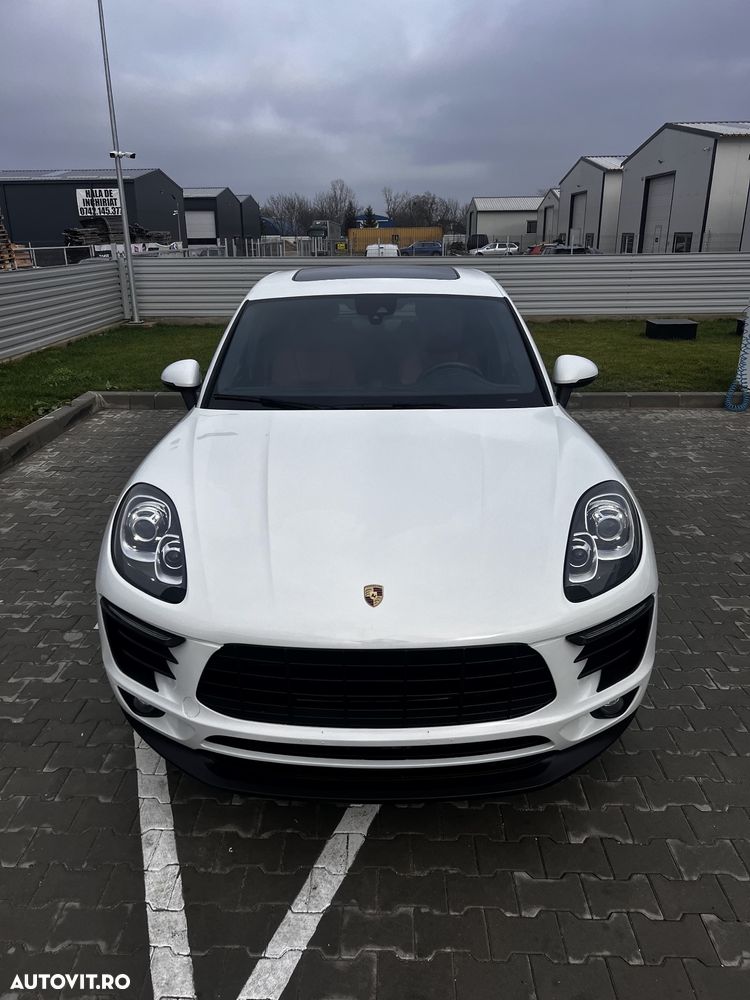 Porsche Macan Standard - 1